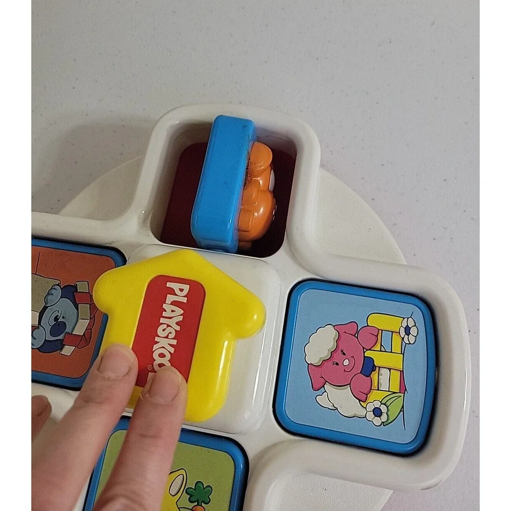 Vintage 1990 Playskool Peek ’n Pop Flip Push Toy for Baby Kids Toddlers #5127‎